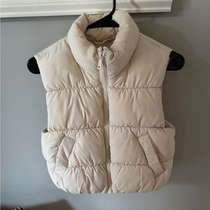 H&M Girls Cream Puffer Vest Size 8-10 NWT